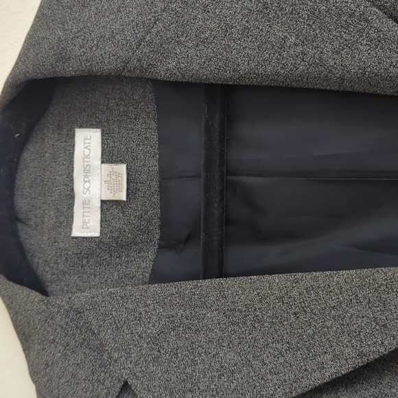 Classic Blazer - Picture 3 of 3